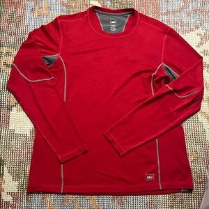 REI Men’s Red and Gray Long Sleeve Base Layer Top Size L